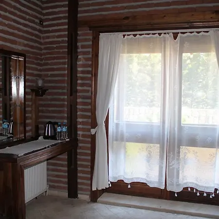 Guest house Daidalos 2*